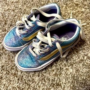 Adorable kids vans. They’re hardly worn and very comfy.